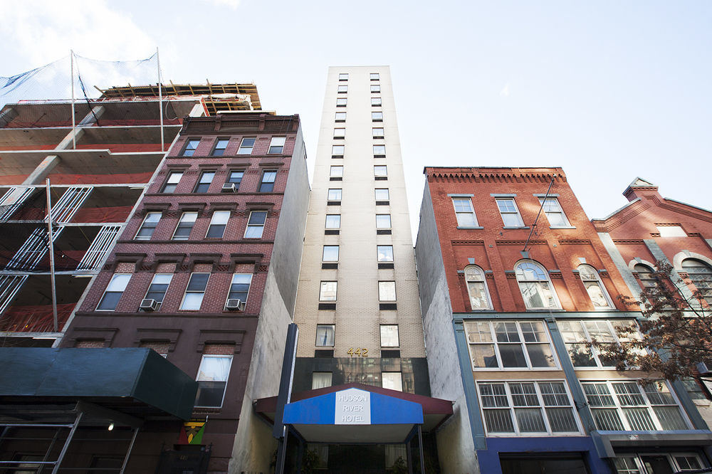 Hudson River Hotel