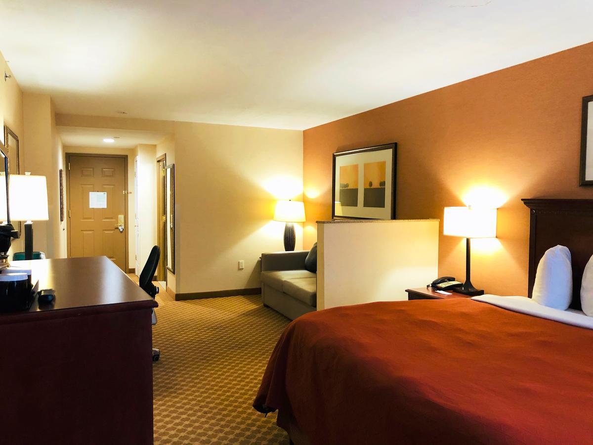 Queens County And Hotel 3*