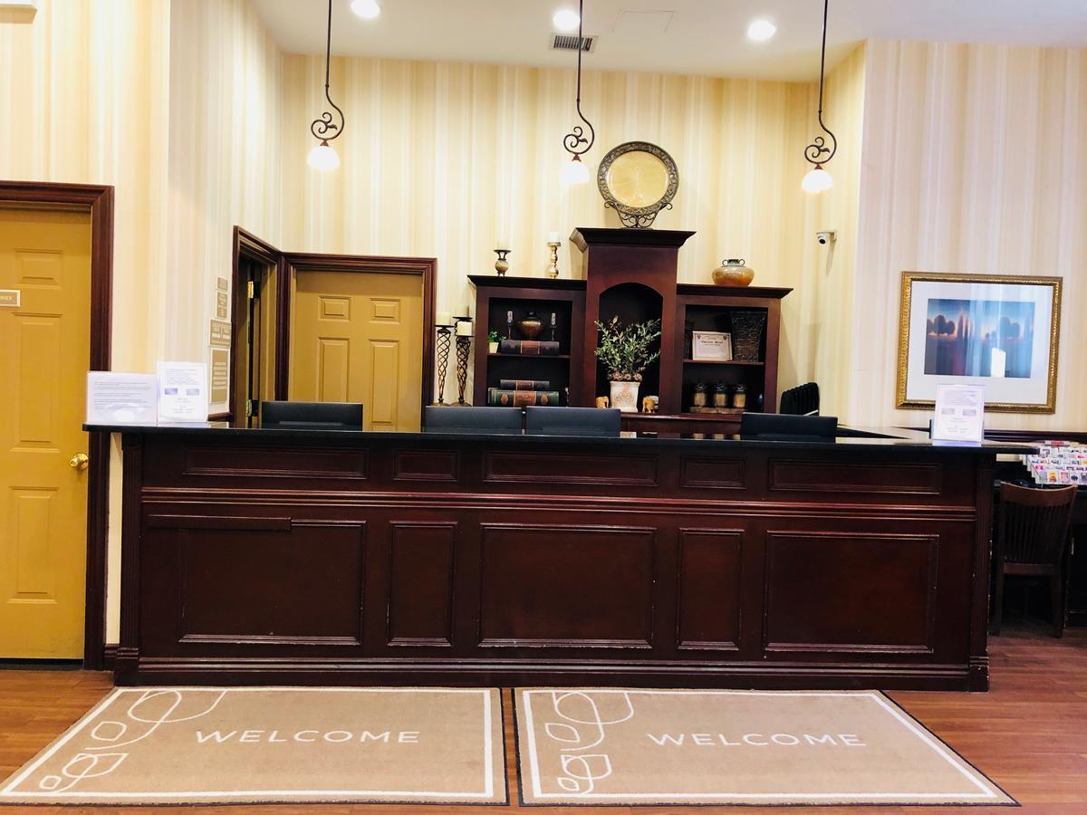 Queens County And Hotel 3*