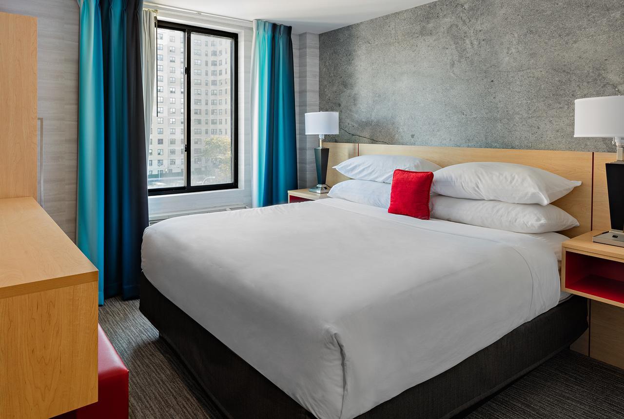 Red Lion And Brooklyn Hotel