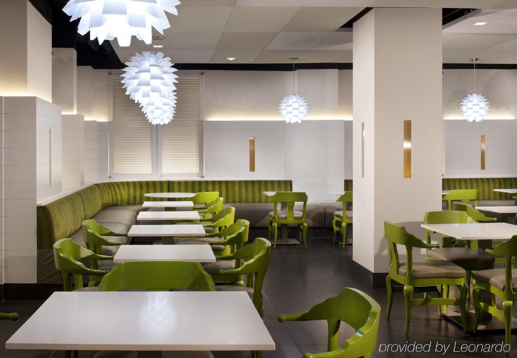 By Marriott Downtown Manhattan/world Trade Center Area Hotel