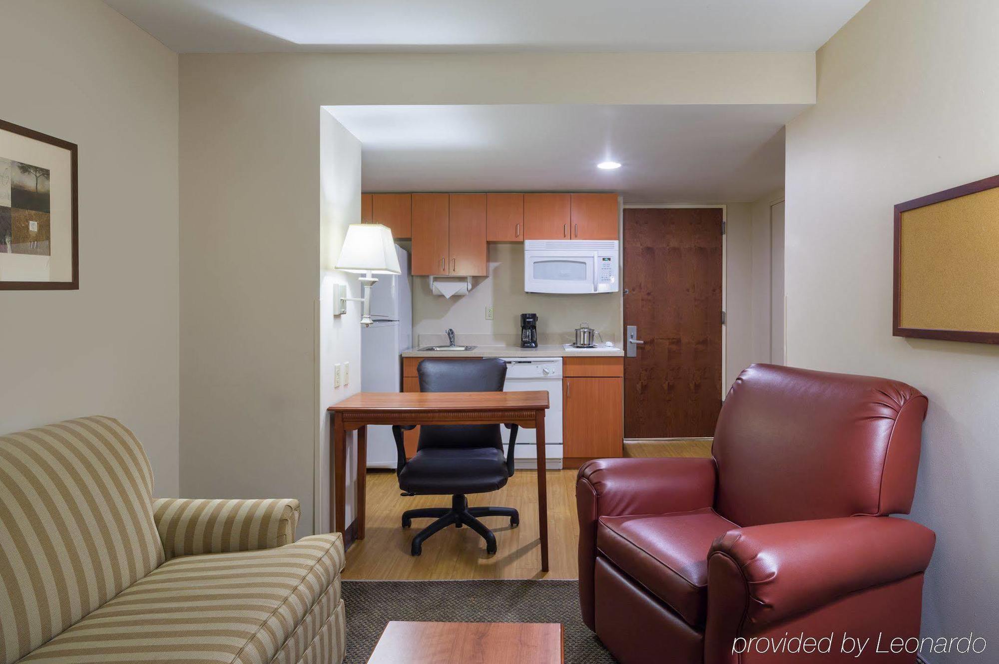 Candlewood Nyc -times Square By Ihg