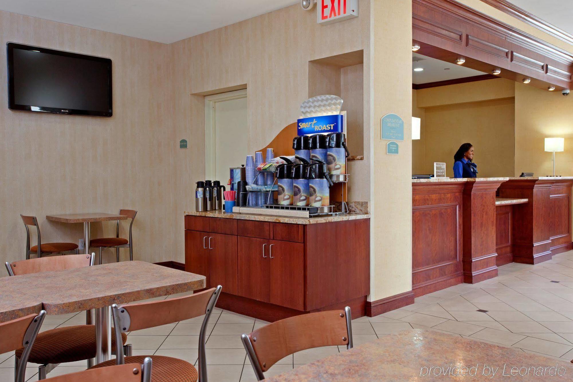 Hotel Express Laguardia Airport, An Ihg 3*