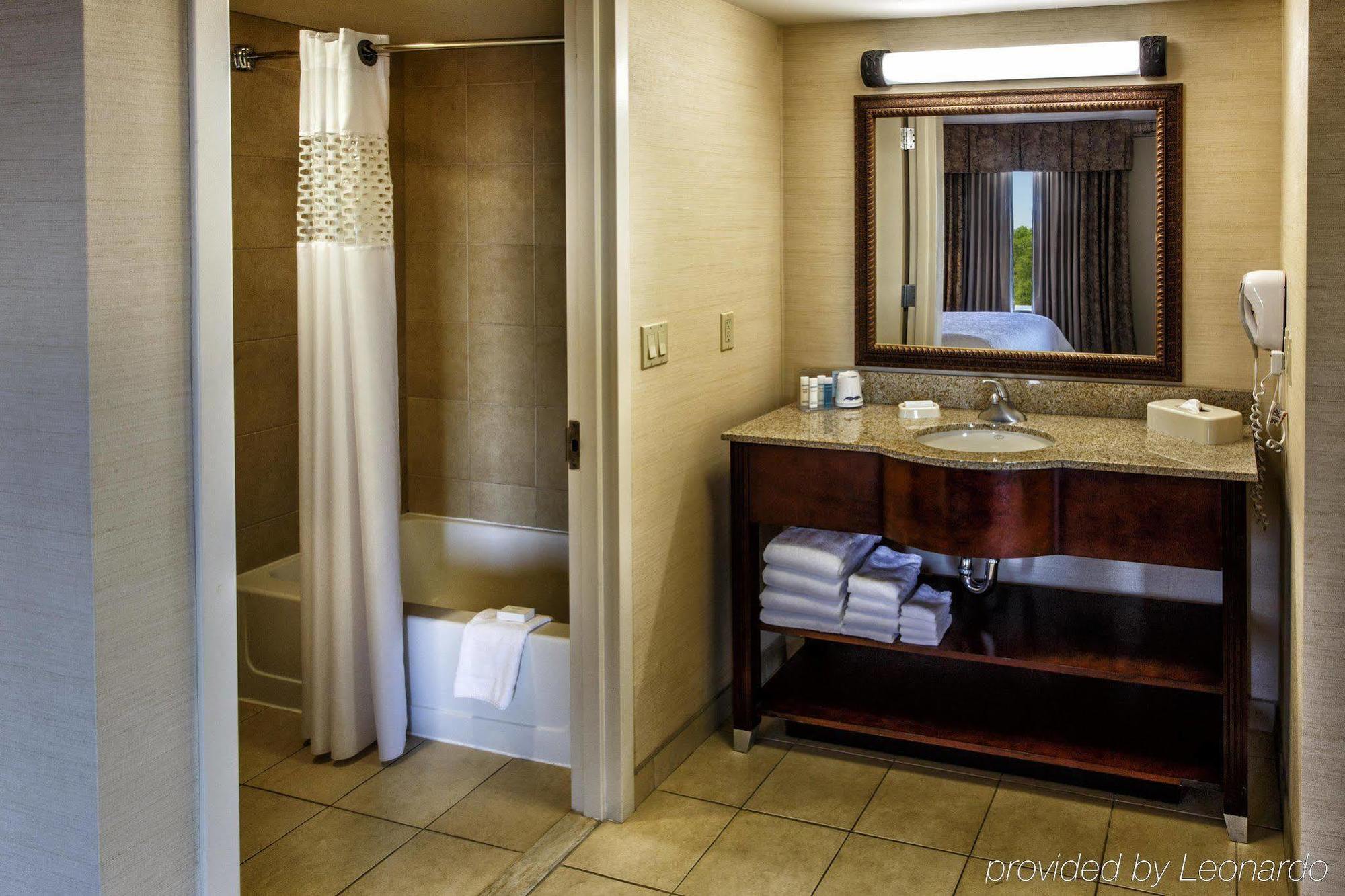 Hotel Hampton & Staten Island