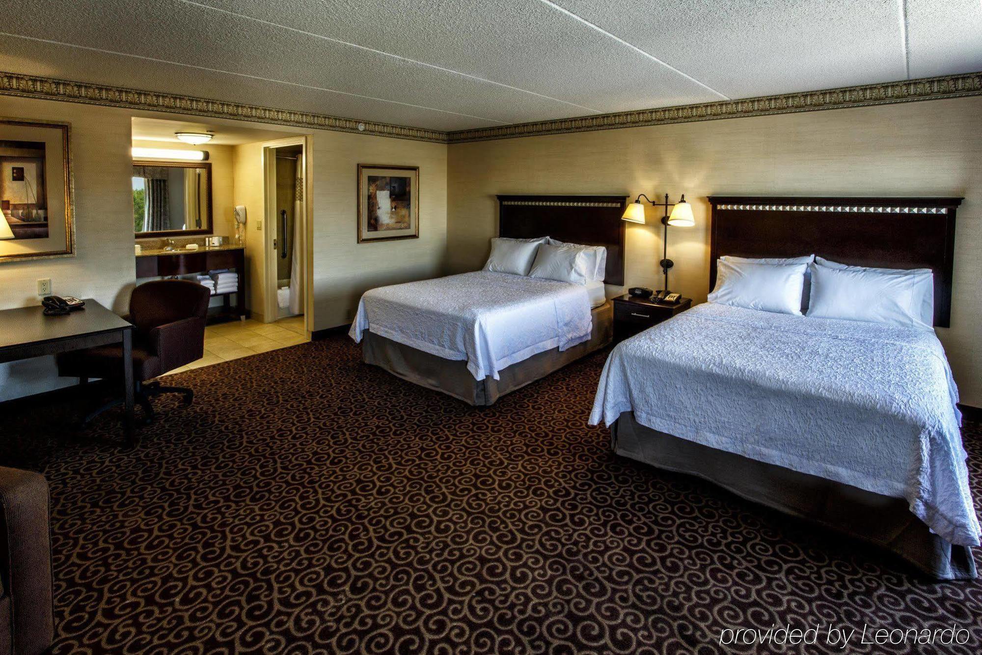 Hampton & Staten Island Hotel 3*