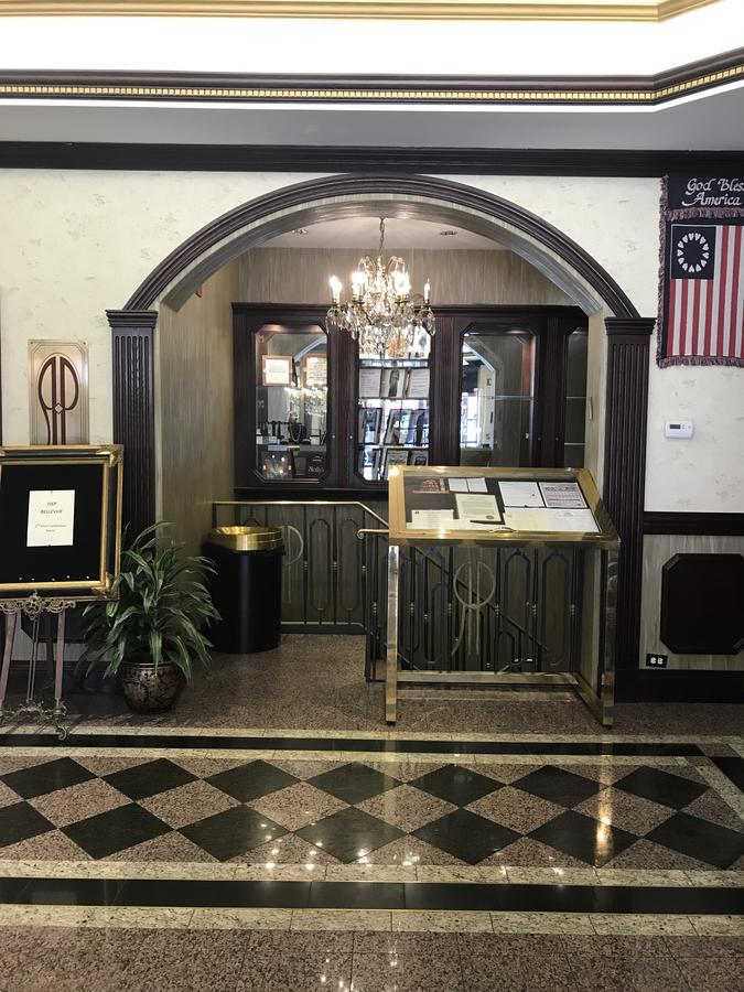 The Avenue Plaza Hotel