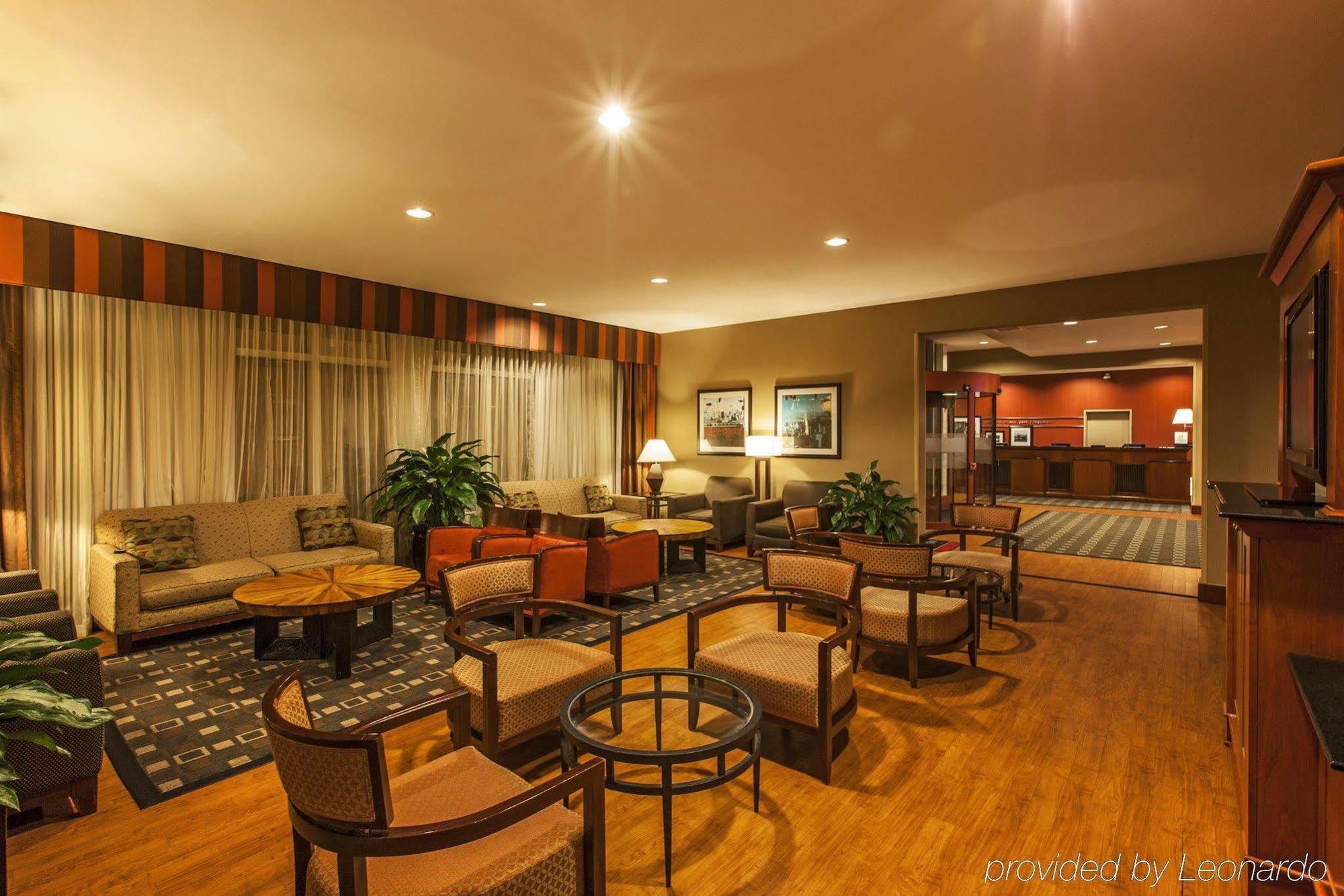 Hotel Hampton - Laguardia Airport 3*