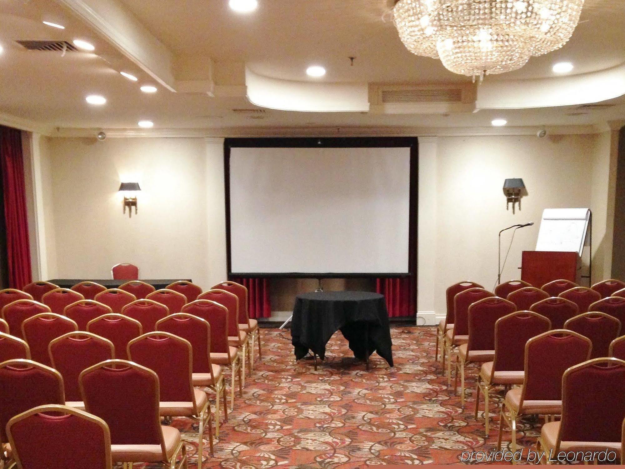 Hotel Adria And Conference Center 3*