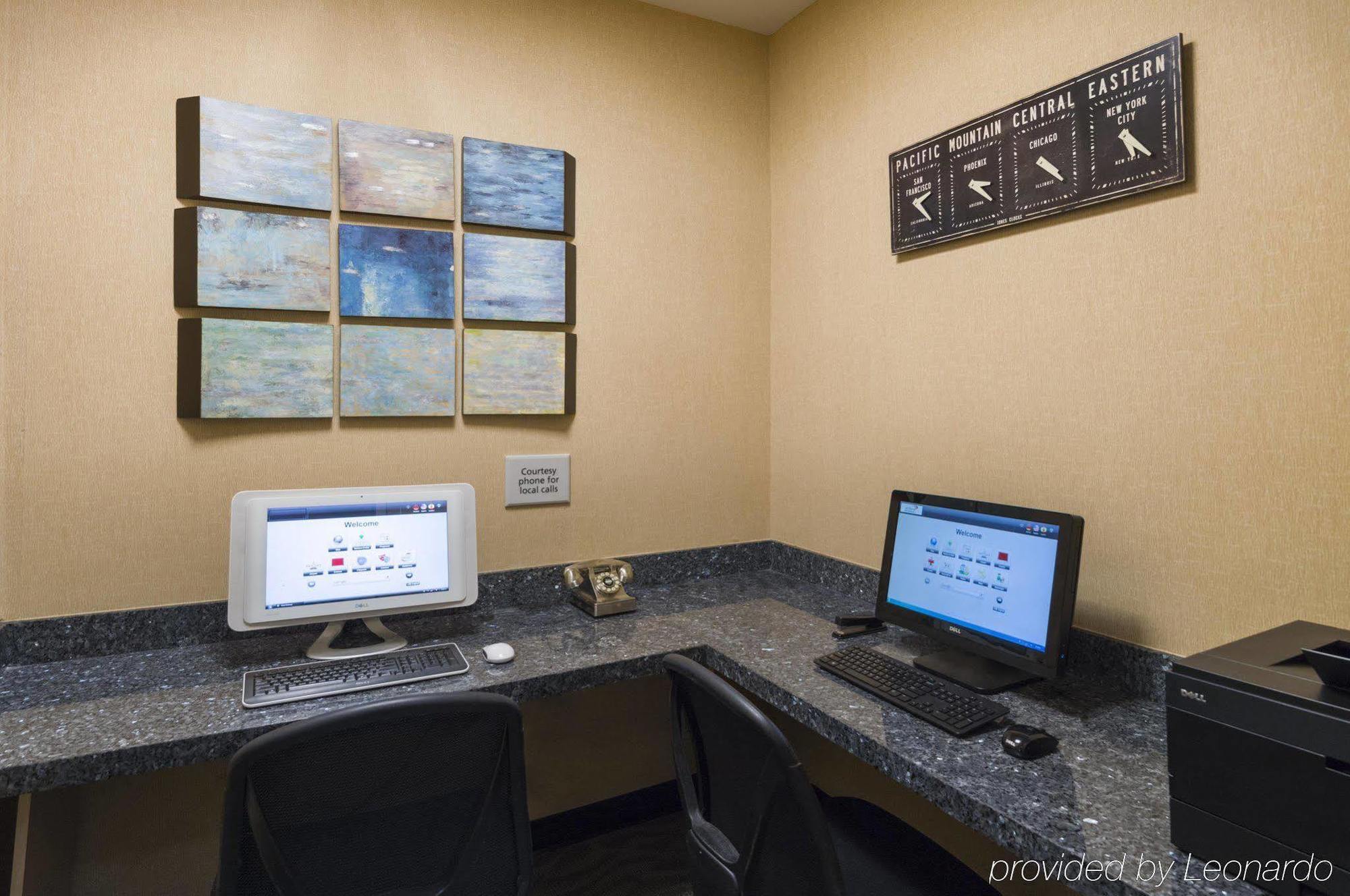 Hampton Manhattan - Times Square South 3*