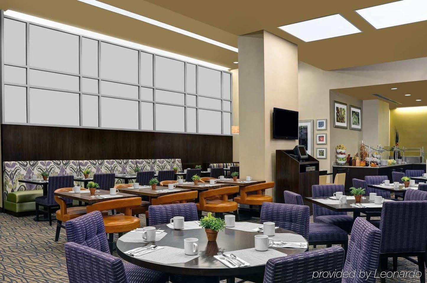 Hilton Garden West 35th Street 3*