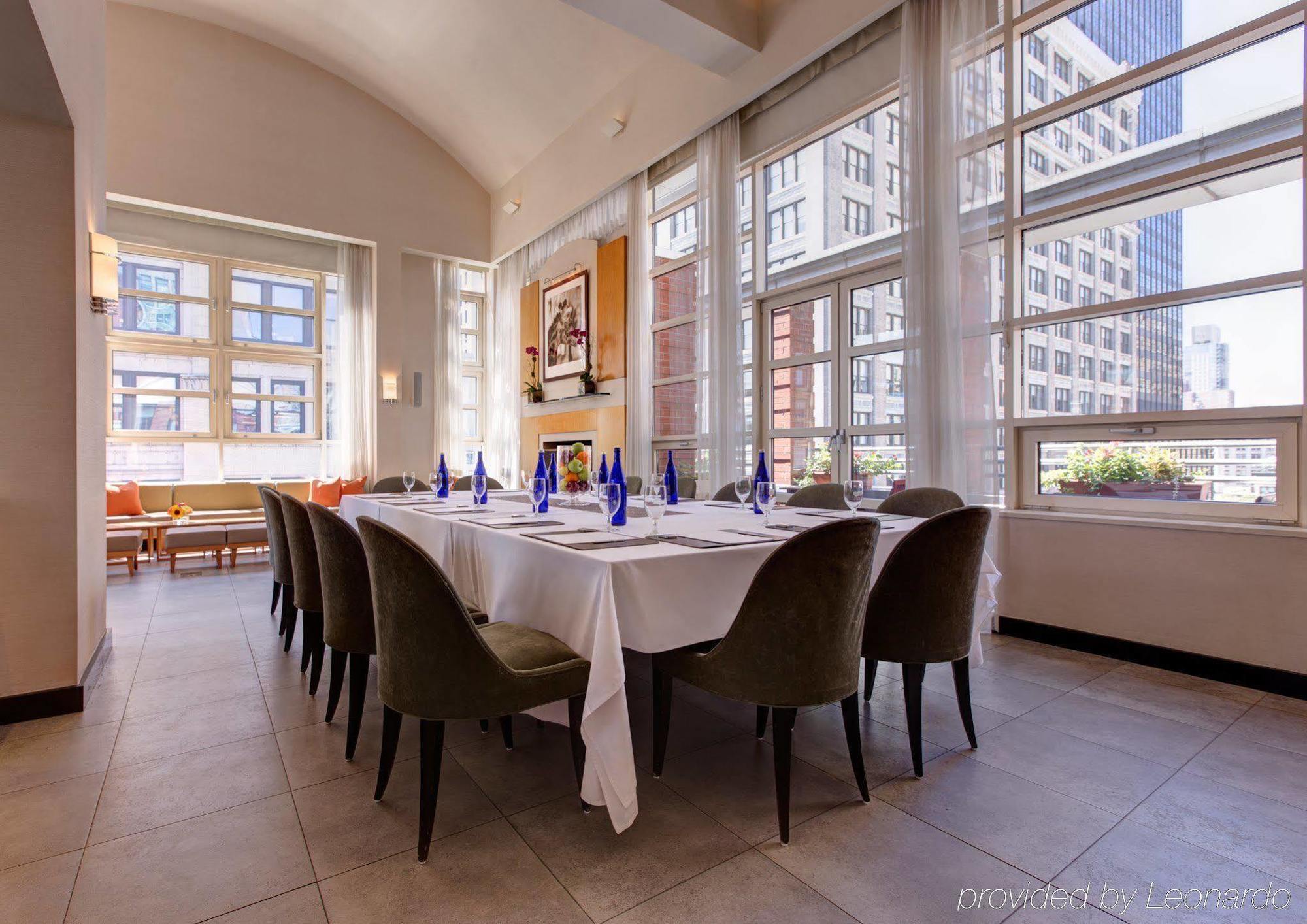 Giraffe By Library Collection Hotel New York