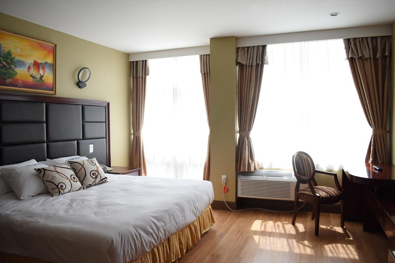 The Queens 2* New York