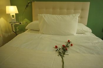 The Rockaway House 2*