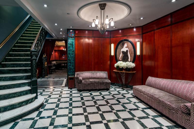 Washington Square 4*