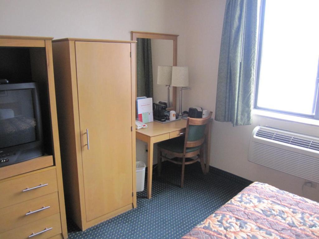 Knights - Jfk Airport