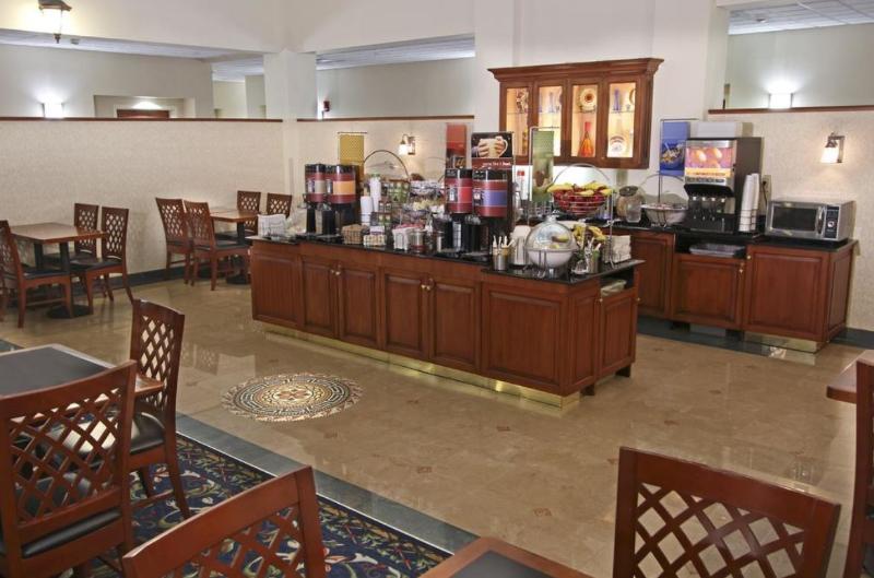 Hampton & Staten Island 3*