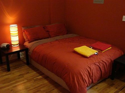 Bed & Breakfast Harlem 2*