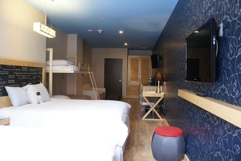 Tryp By Wyndham Times Square - Midtown Hotel