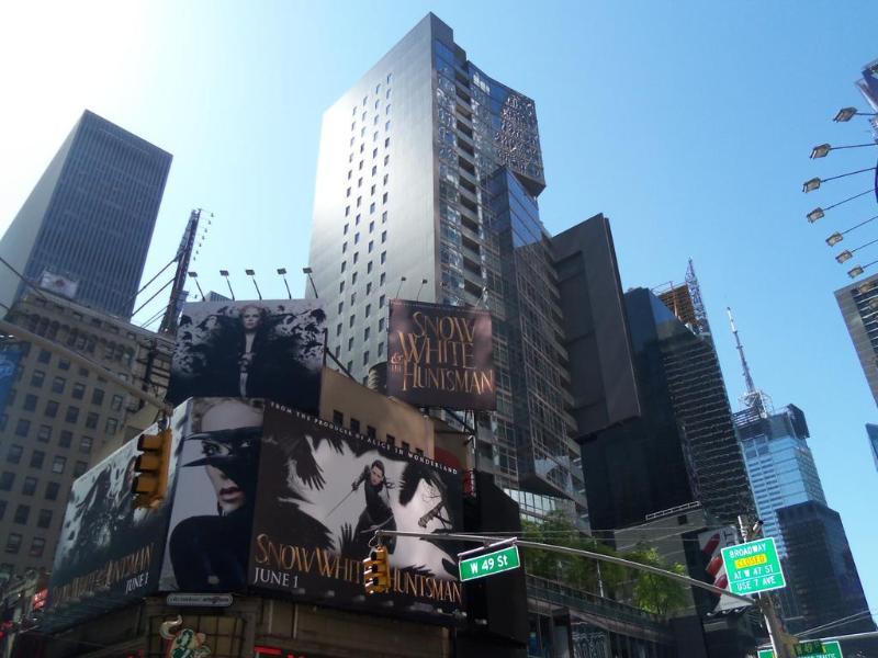 Hotel 1600 Broadway On The Square 3*