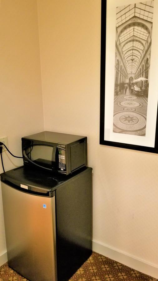 Hotel Night Broadway