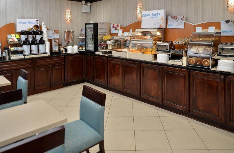 Hotel Express Kennedy Airport, An Ihg