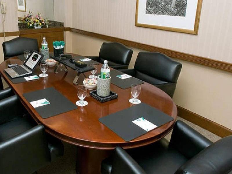 Courtyard By Marriott Jfk Airport