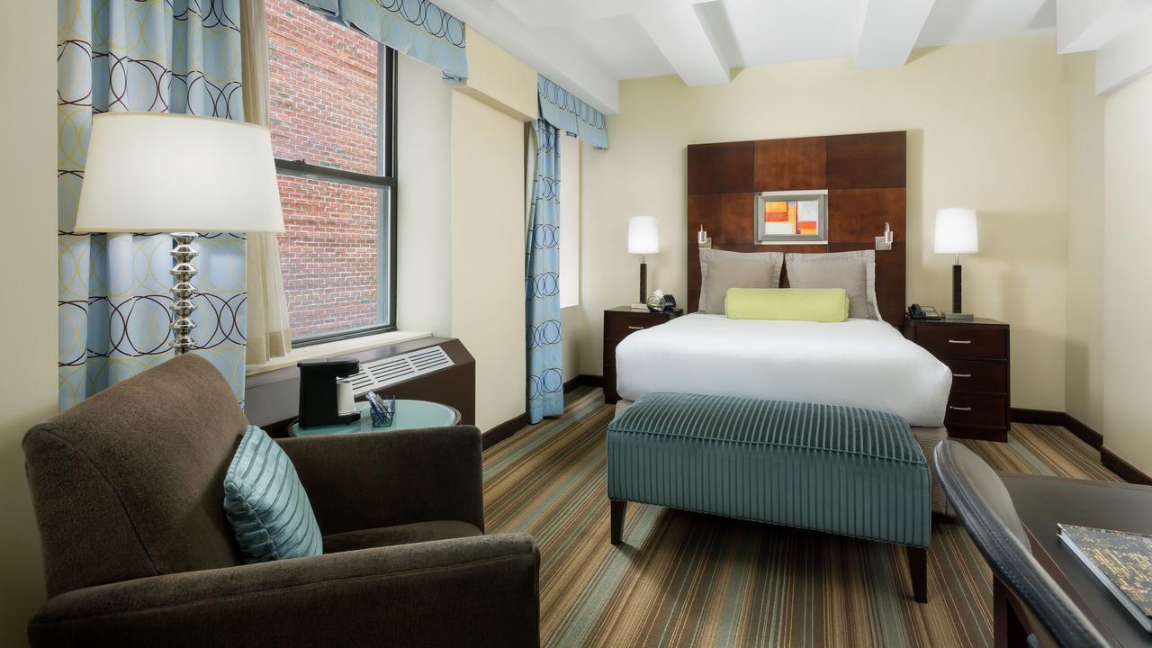 Aura Times Square Hotel