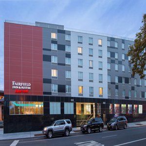 Fairfield & Manhattan/downtown East Hotel 3*