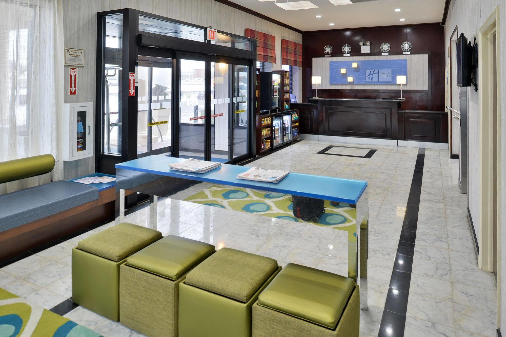 Hotel Express Kennedy Airport, An Ihg New York