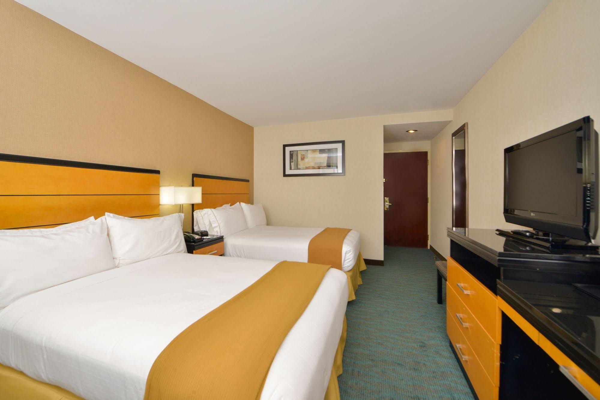 Express Kennedy Airport, An Ihg