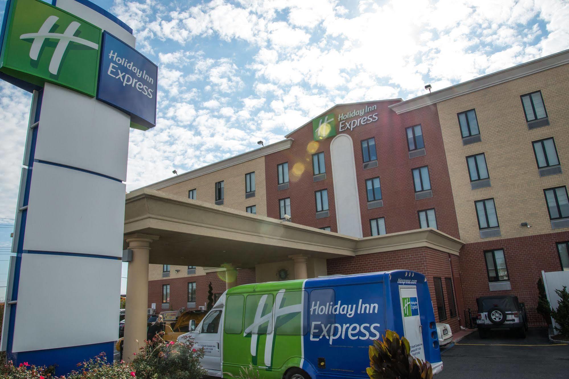 Express Kennedy Airport, An Ihg 3* New York