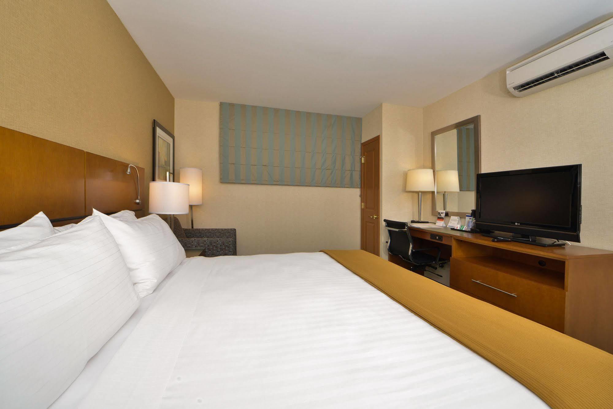 Express Kennedy Airport, An Ihg New York