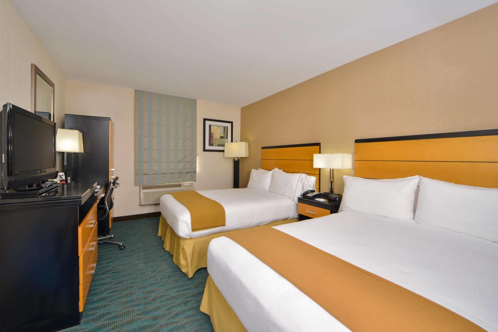 Express Kennedy Airport, An Ihg Hotel