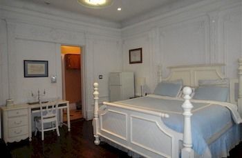 Sugar Hill Apartment New York