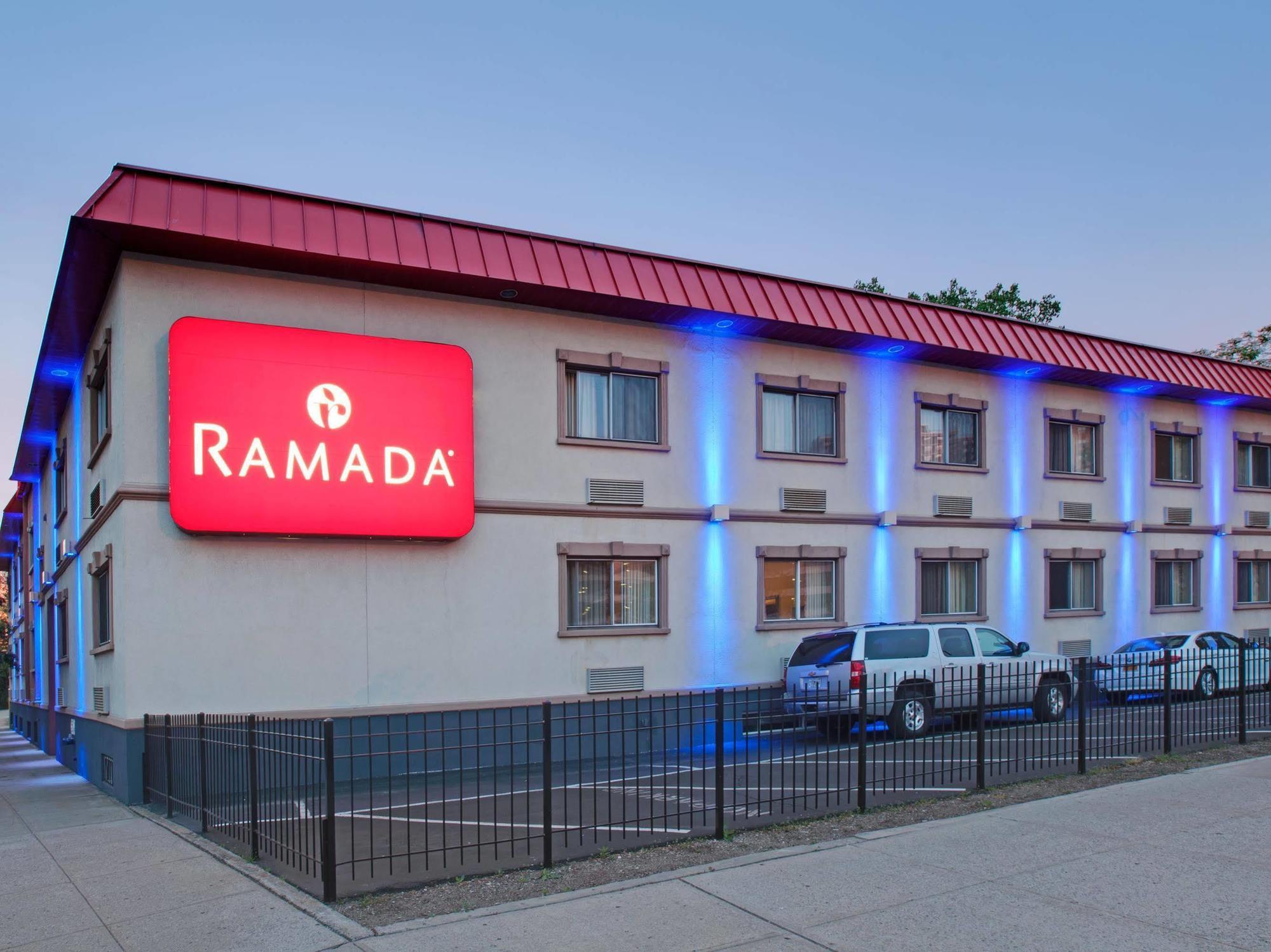 Ramada By Wyndham Bronx Hotel