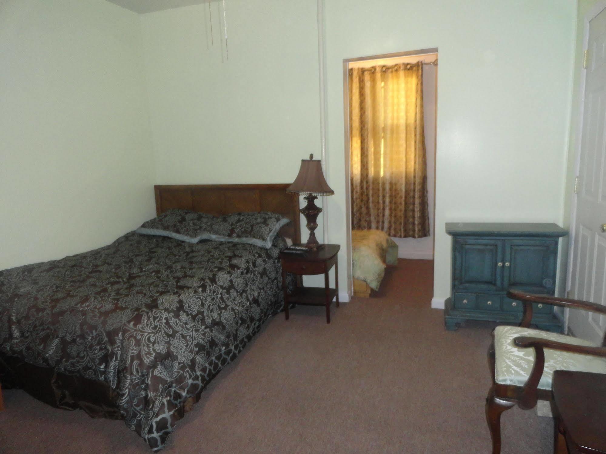 Delz Bed & Breakfast