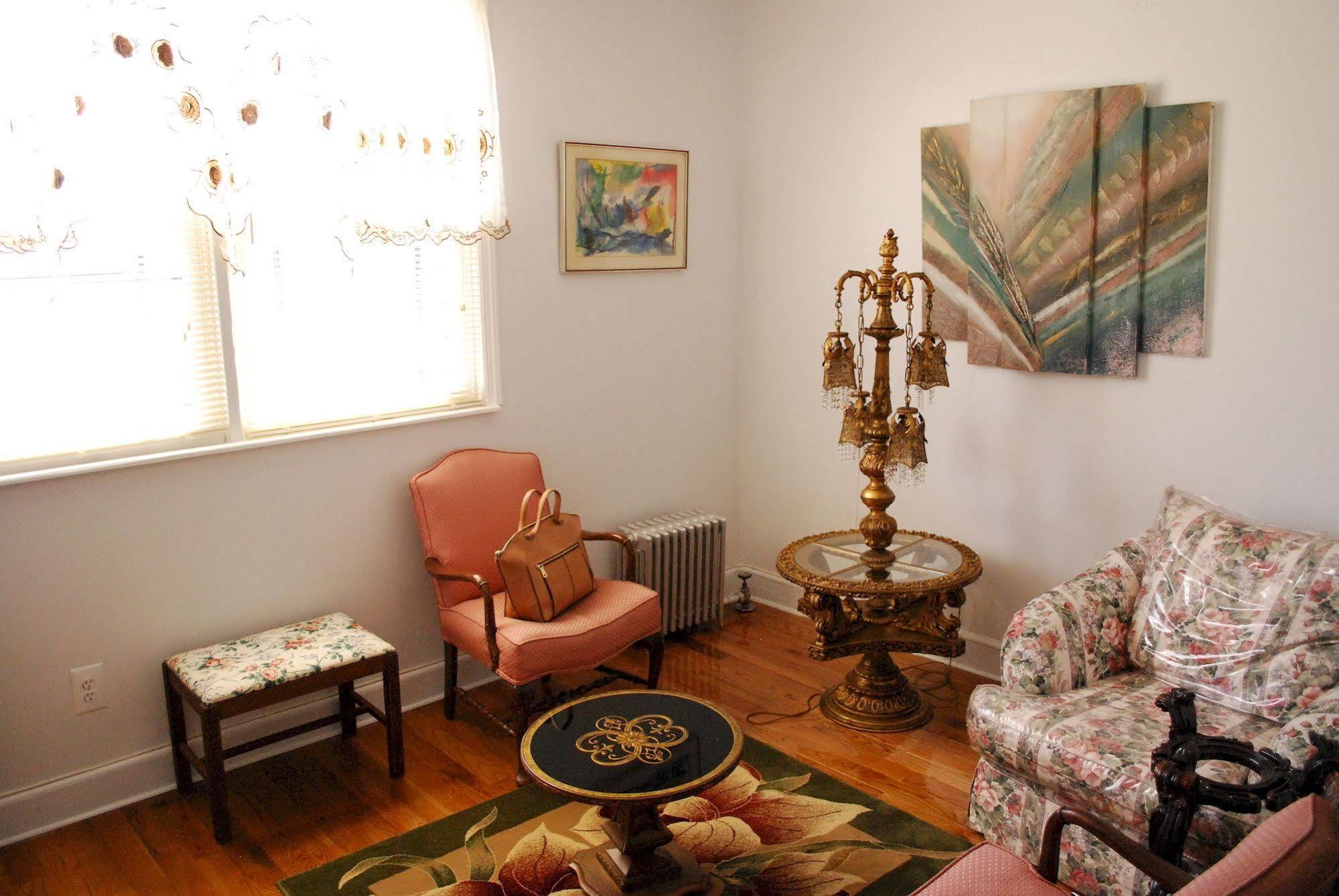 Hotel Delz Bed & Breakfast New York