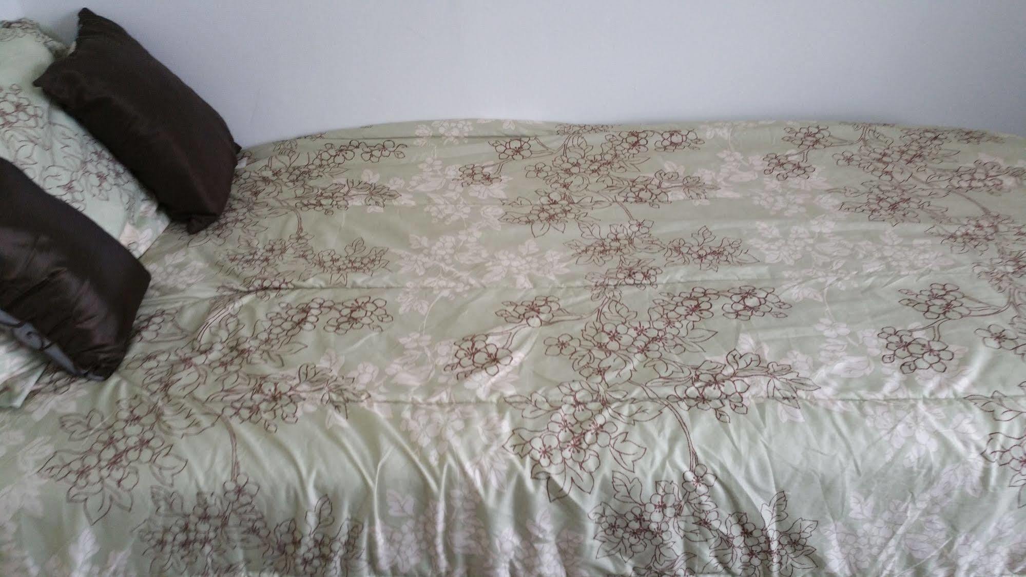 Delz Bed & Breakfast Hotel