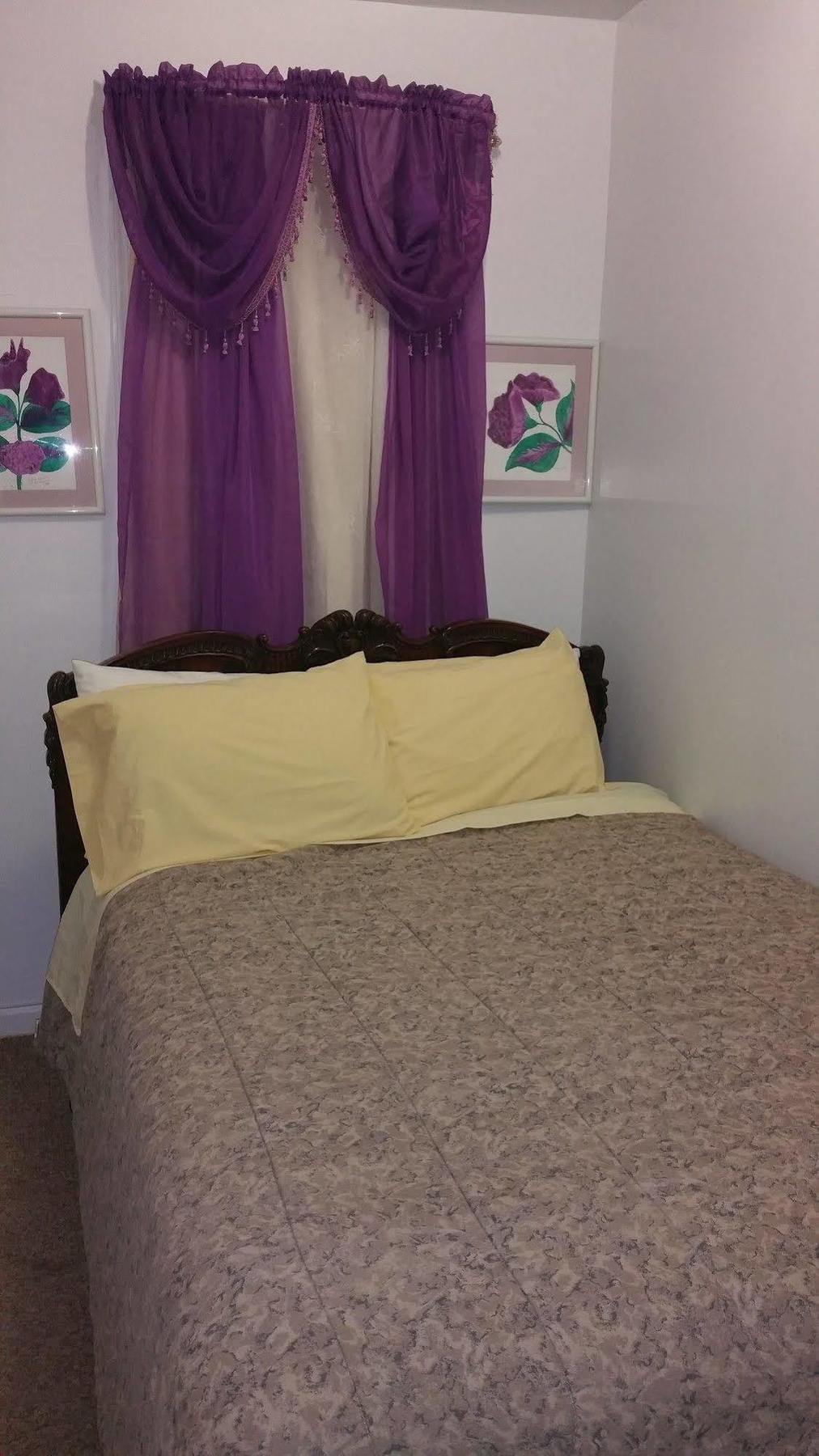 Delz Bed & Breakfast Hotel *