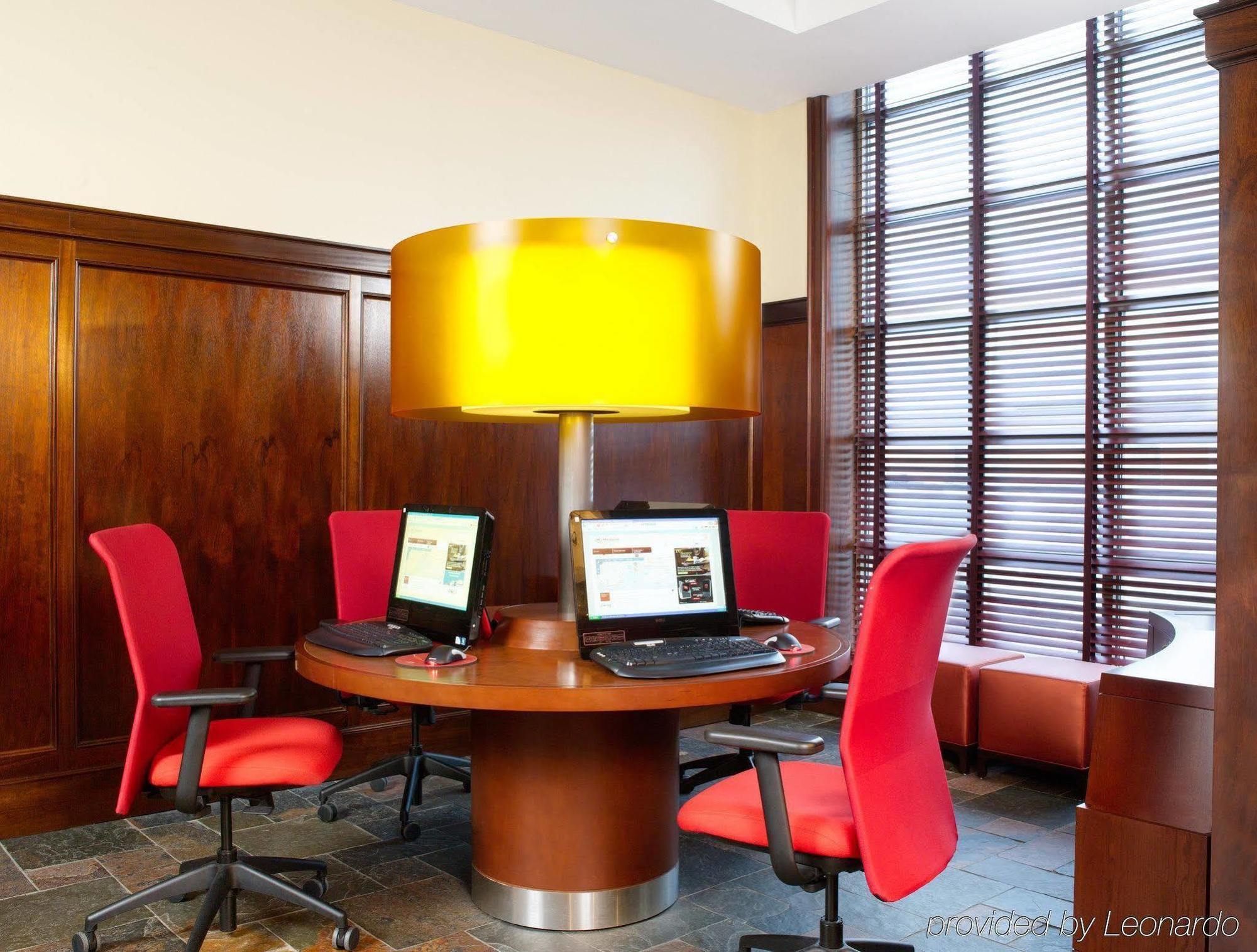 Hotel Sheraton Jfk Airport 3*