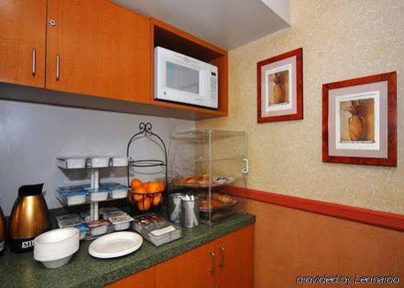 Econo South Ozone Park Hotel