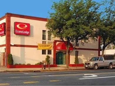 Hotel Econo South Ozone Park New York
