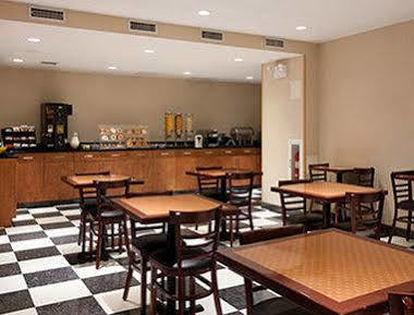 Howard Johnson By Wyndham Jamaica Ny Near Airtrain Jfk