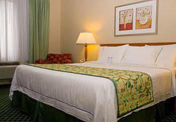 Fairfield By Marriott Laguardia Airport/flushing