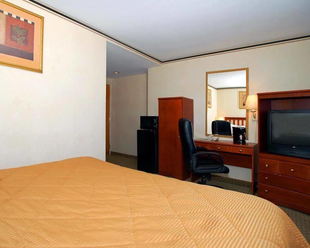 Red Lion & Long Island Hotel New York