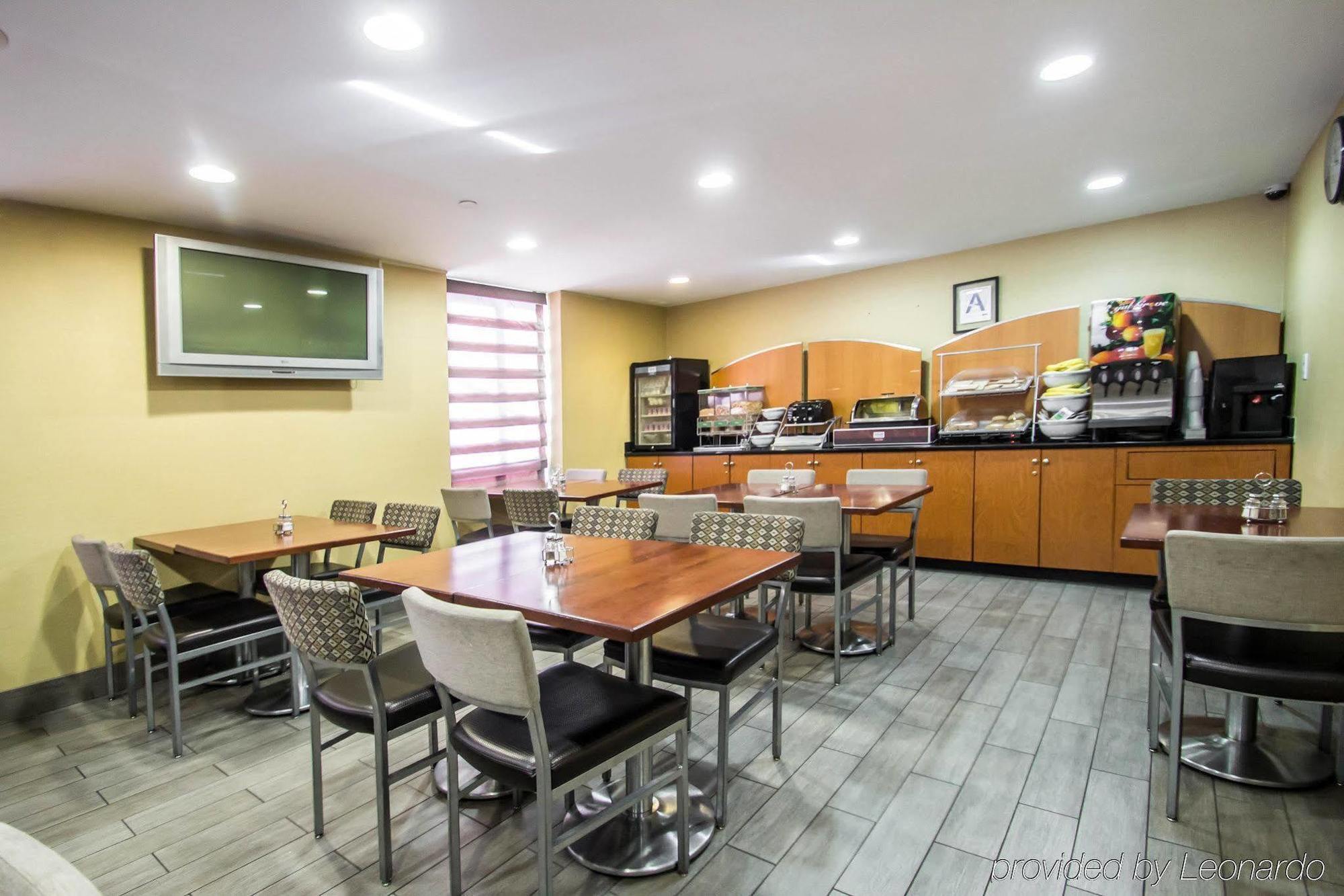 Red Lion And Brooklyn Hotel 3*