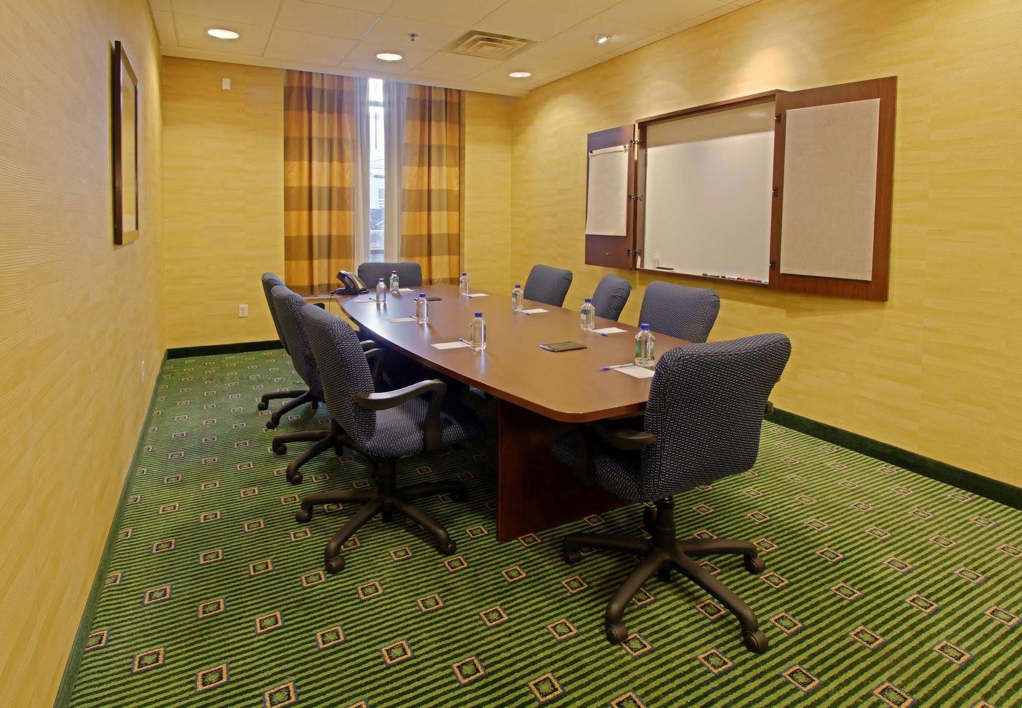 Hotel Fairfield & By Marriott Long Island City/manhattan View 3*