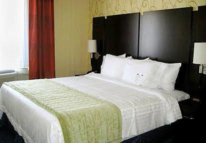 Hotel Fairfield & By Marriott Long Island City/manhattan View