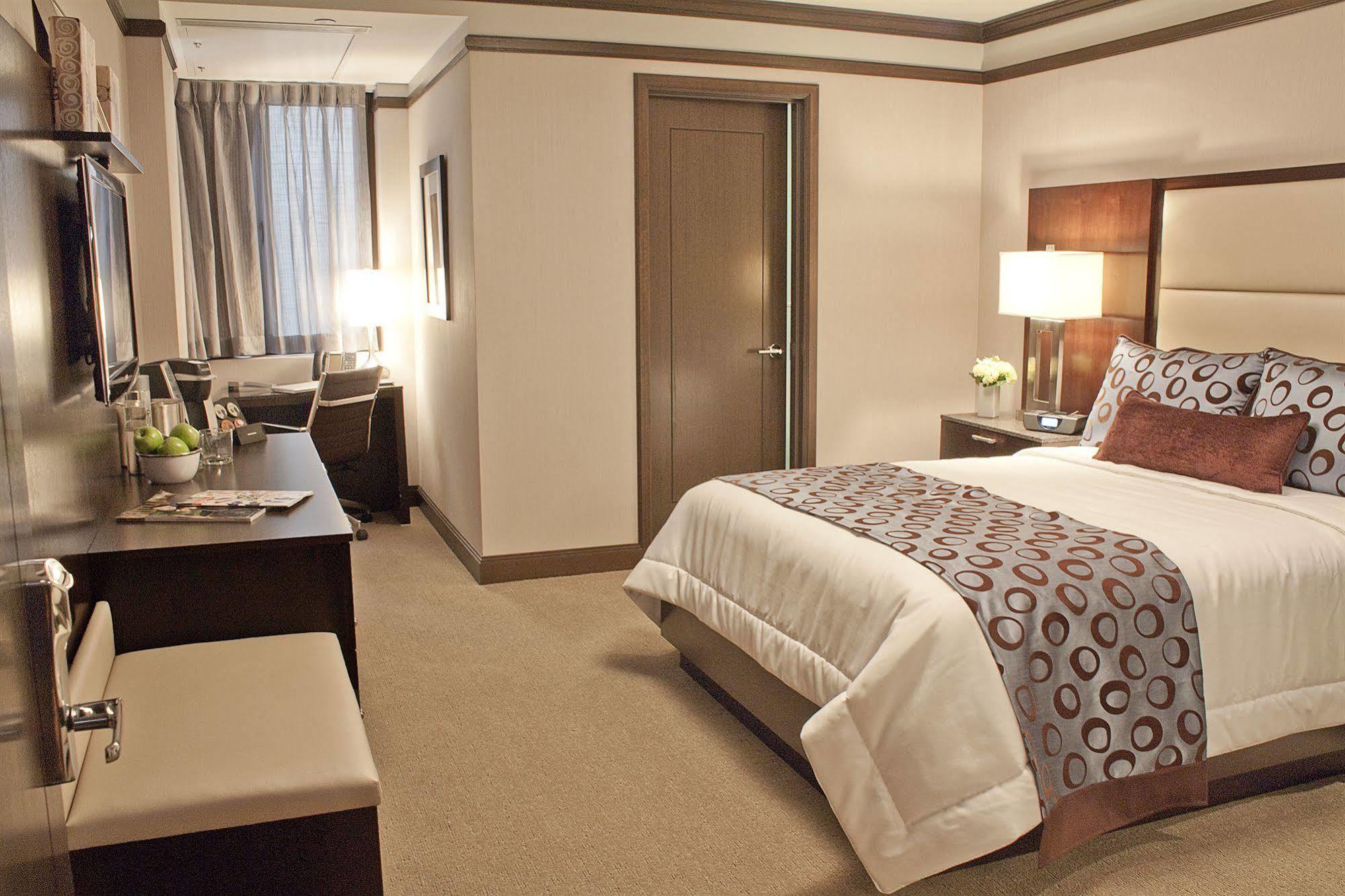 The Pearl 4*
