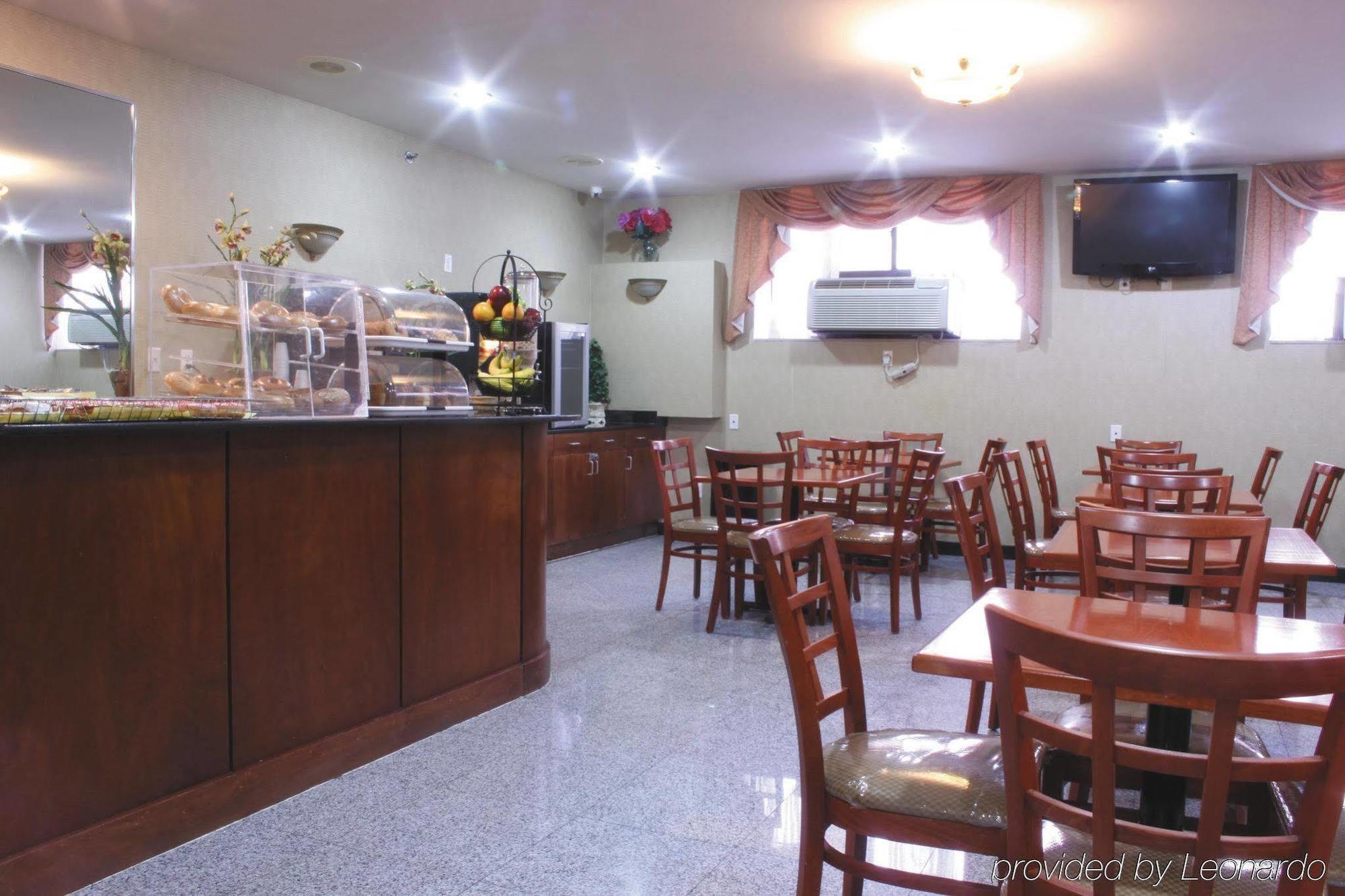 La Quinta By Wyndham Queens Hotel New York